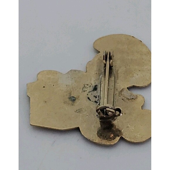 Smurf With Gift Box Brooch Enamal  Pin Cartoon Character - Picture 5 of 9